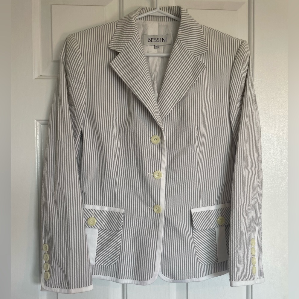 Beautiful Blazer jacket - Size 42 (medium)